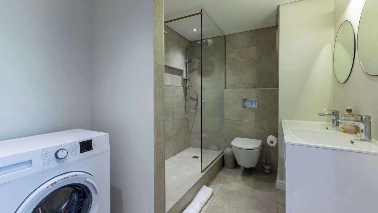Photo of Bathroom in Three Anchor Bay