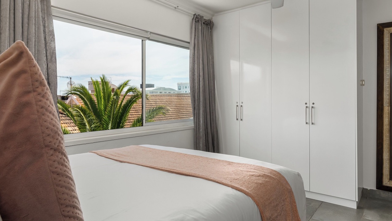 Photo of Bedroom in Three Anchor Bay