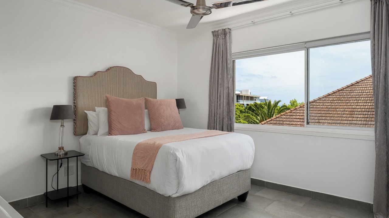 Photo of Bedroom in Three Anchor Bay