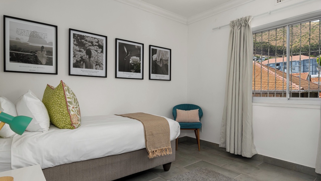 Photo of Bedroom in Three Anchor Bay