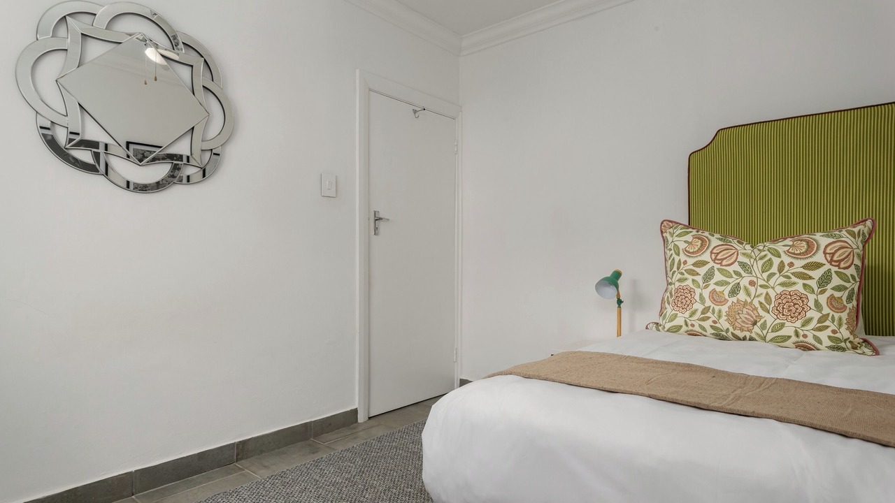 Photo of Bedroom in Three Anchor Bay