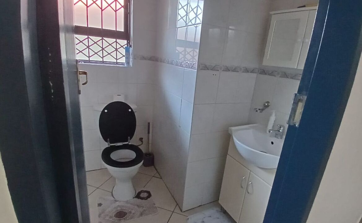 Photo of Bathroom in Greater Johannesburg Metropolitan Area