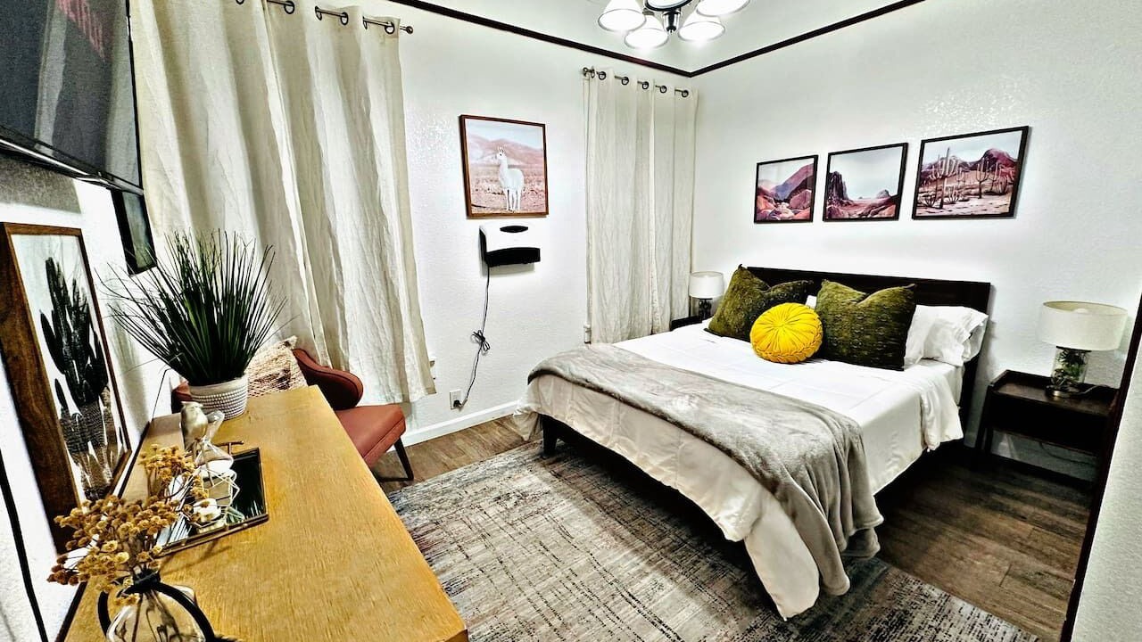 Photo of Bedroom in Downtown Sacramento