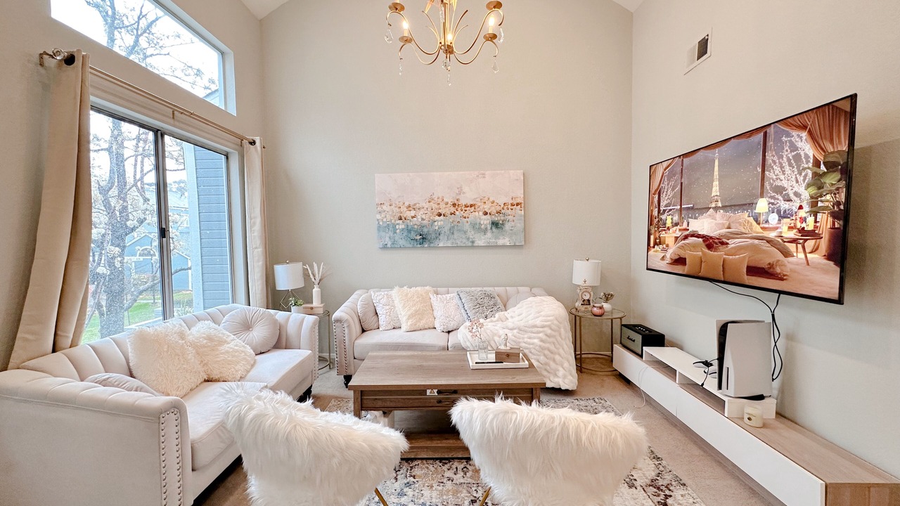 Photo of Livingroom in Redwood Shores