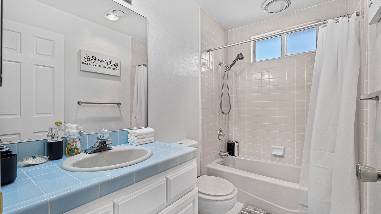 Photo of Bathroom in Avalon
