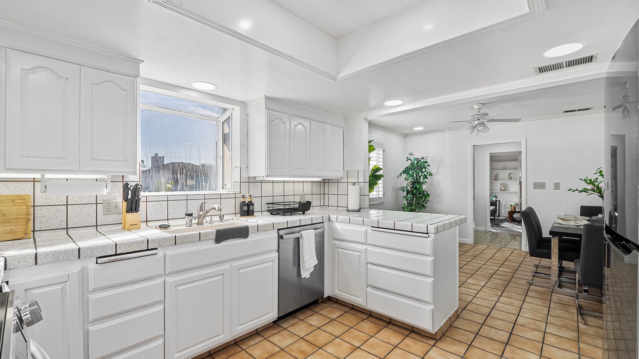 Photo of Kitchen in Avalon