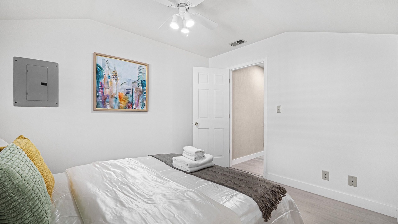 Photo of Bedroom in Avalon