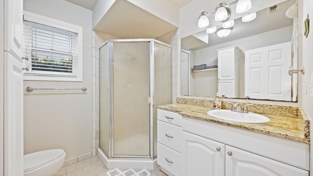 Photo of Bathroom in Midtown Sacramento