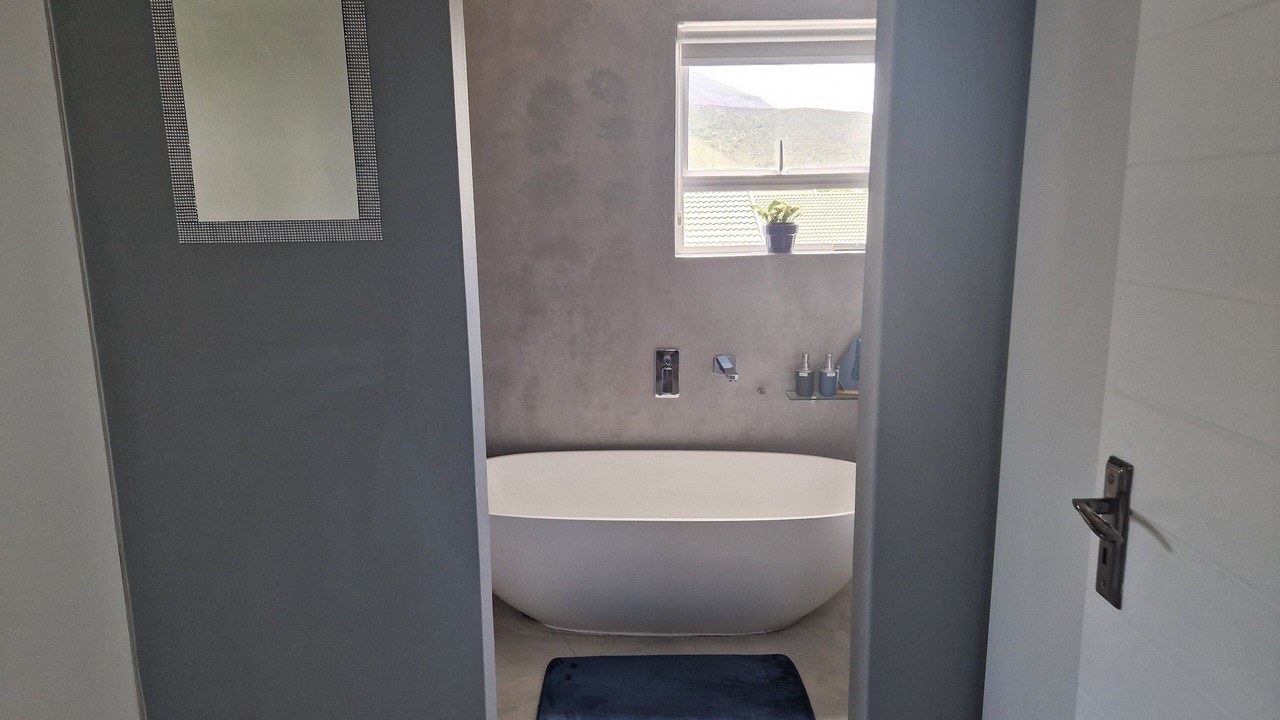 Photo of Bathroom in Sandbaai