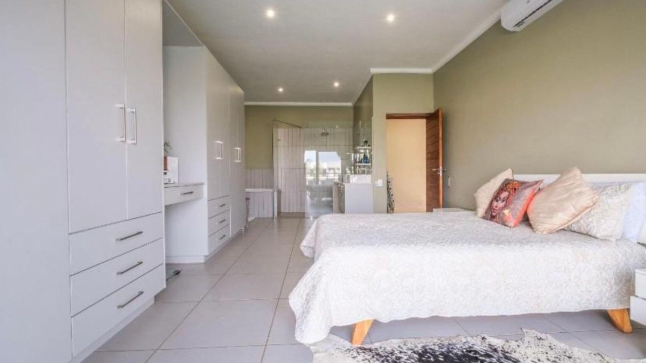 Photo of Bedroom in Kosmos