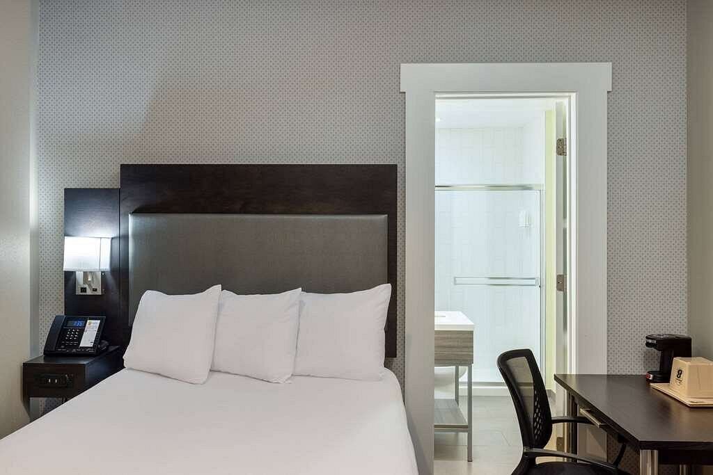 Photo of Bedroom in Tenderloin