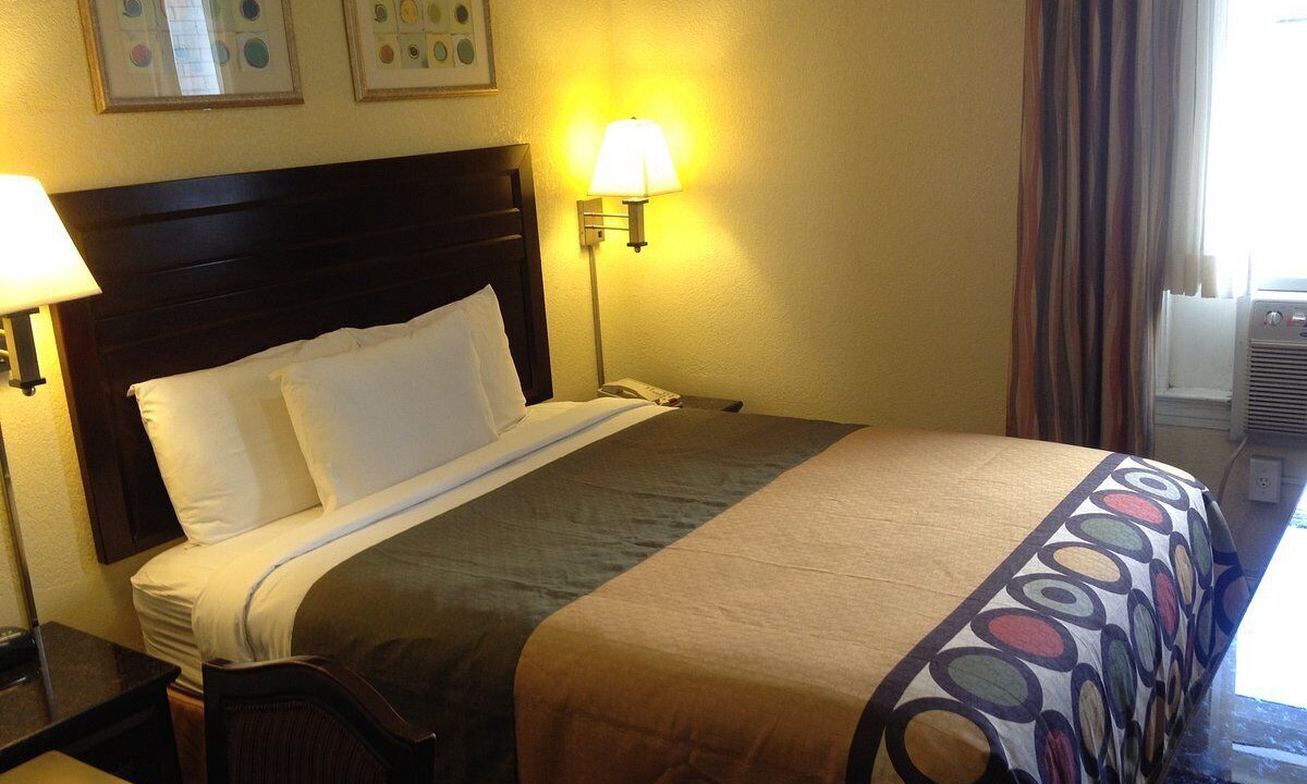 Photo of Bedroom in Tenderloin