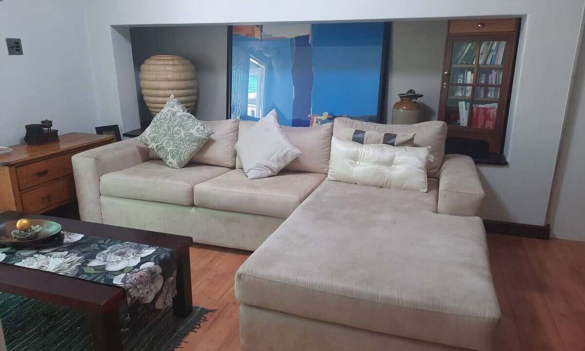 Photo of Livingroom in Rondebosch