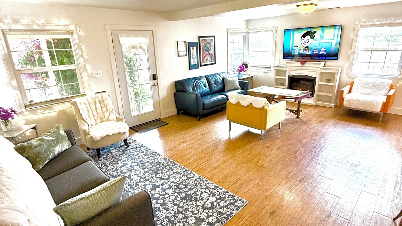 Photo of Livingroom in Southeastern Sacramento