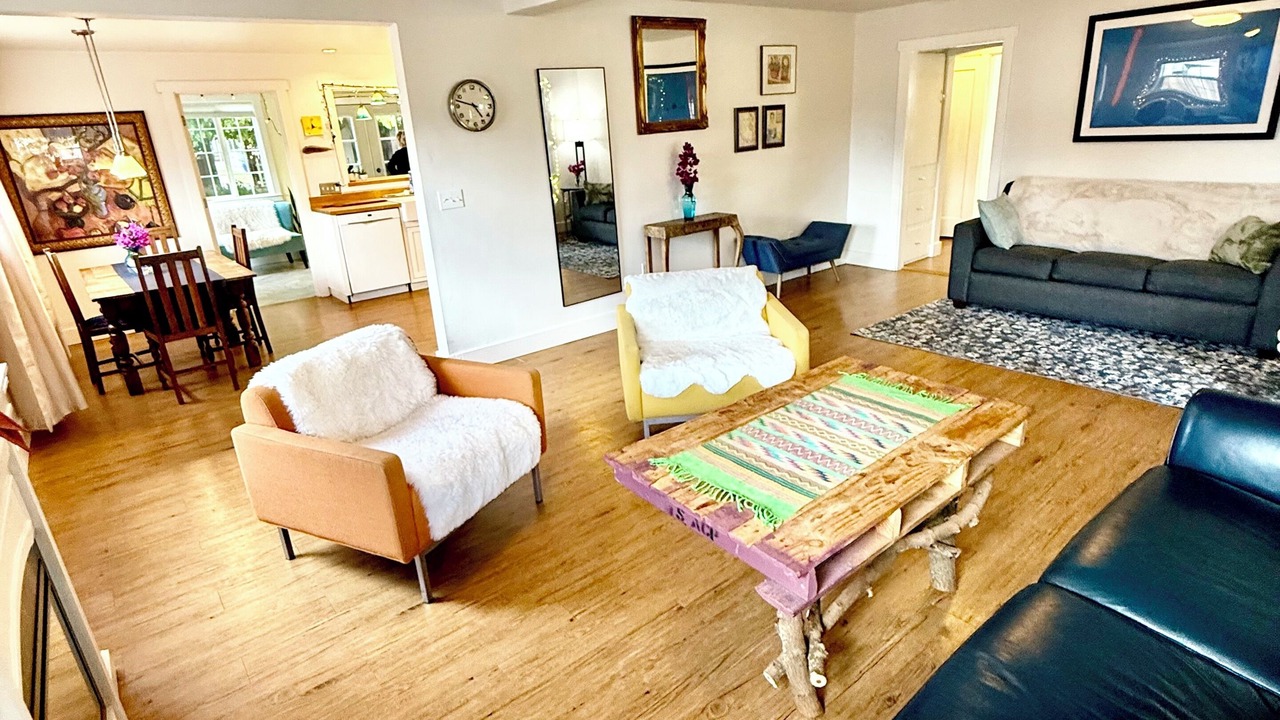 Photo of Livingroom in Southeastern Sacramento
