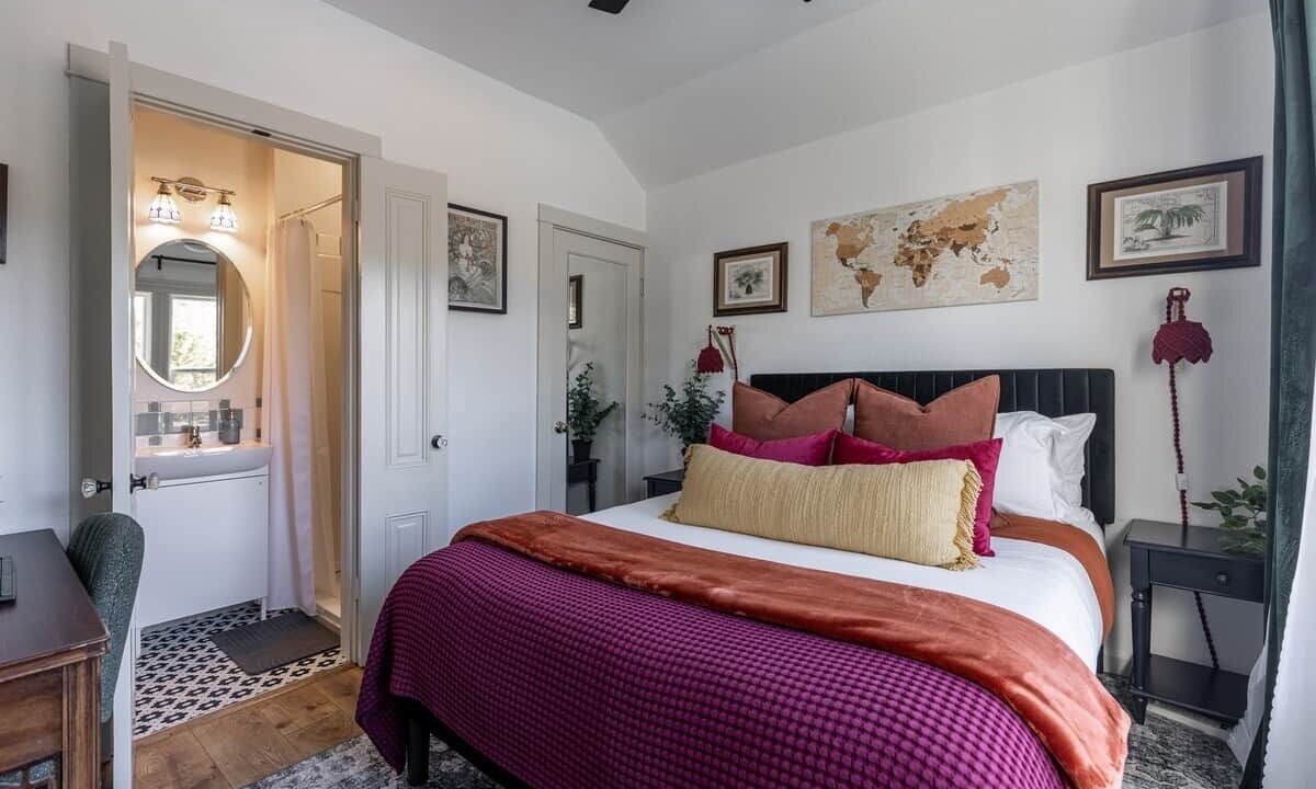 Photo of Bedroom in Crockett