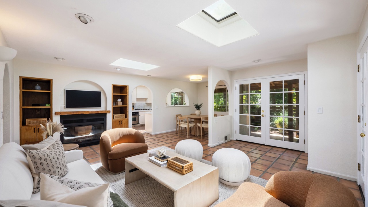 Photo of Livingroom in Glen Ellen