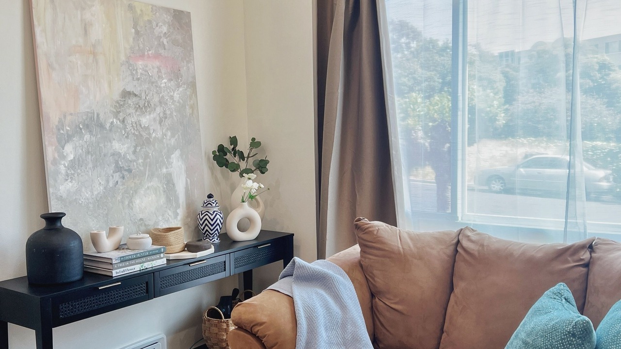Photo of Livingroom in Westlake