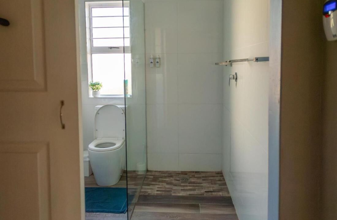 Photo of Bathroom in Struisbaai