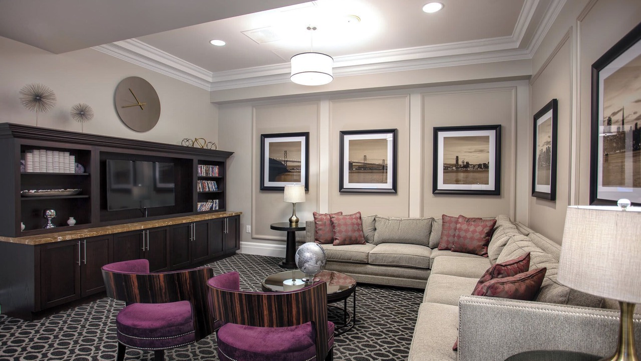 Photo of Livingroom in Lower Nob Hill