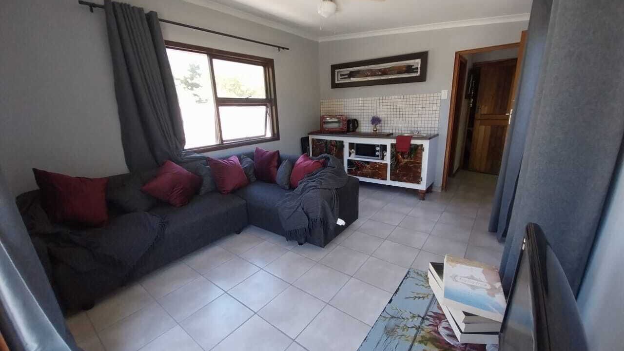 Photo of Livingroom in Kuils River