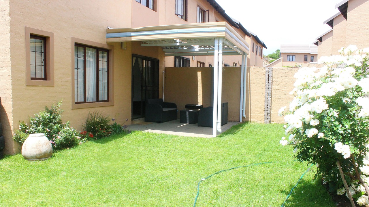 Photo of Patio Balcony in Greater Johannesburg Metropolitan Area