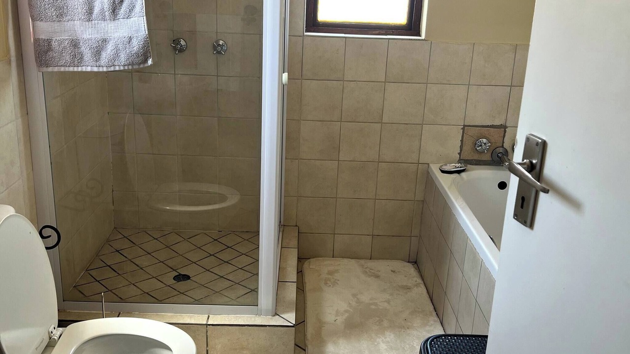 Photo of Bathroom in Greater Johannesburg Metropolitan Area