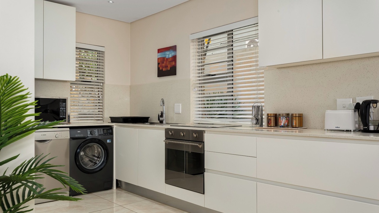 Photo of Kitchen in Three Anchor Bay