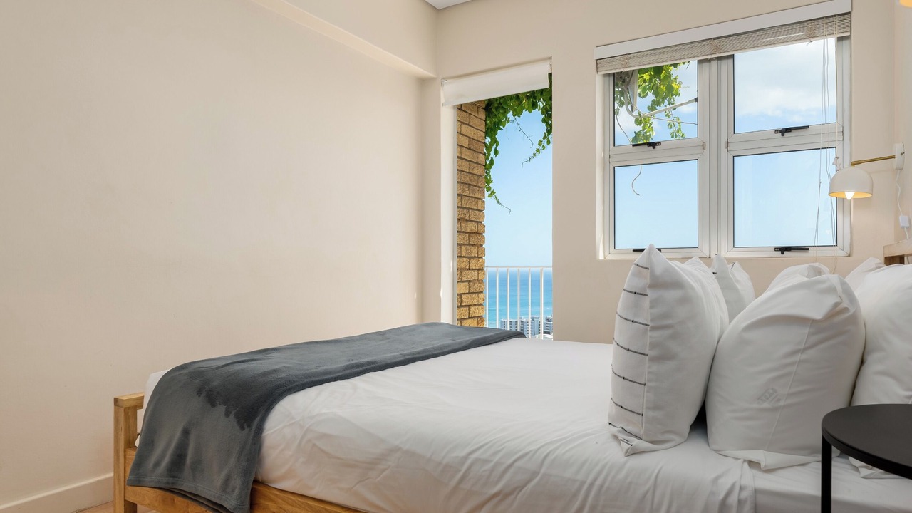 Photo of Bedroom in Three Anchor Bay