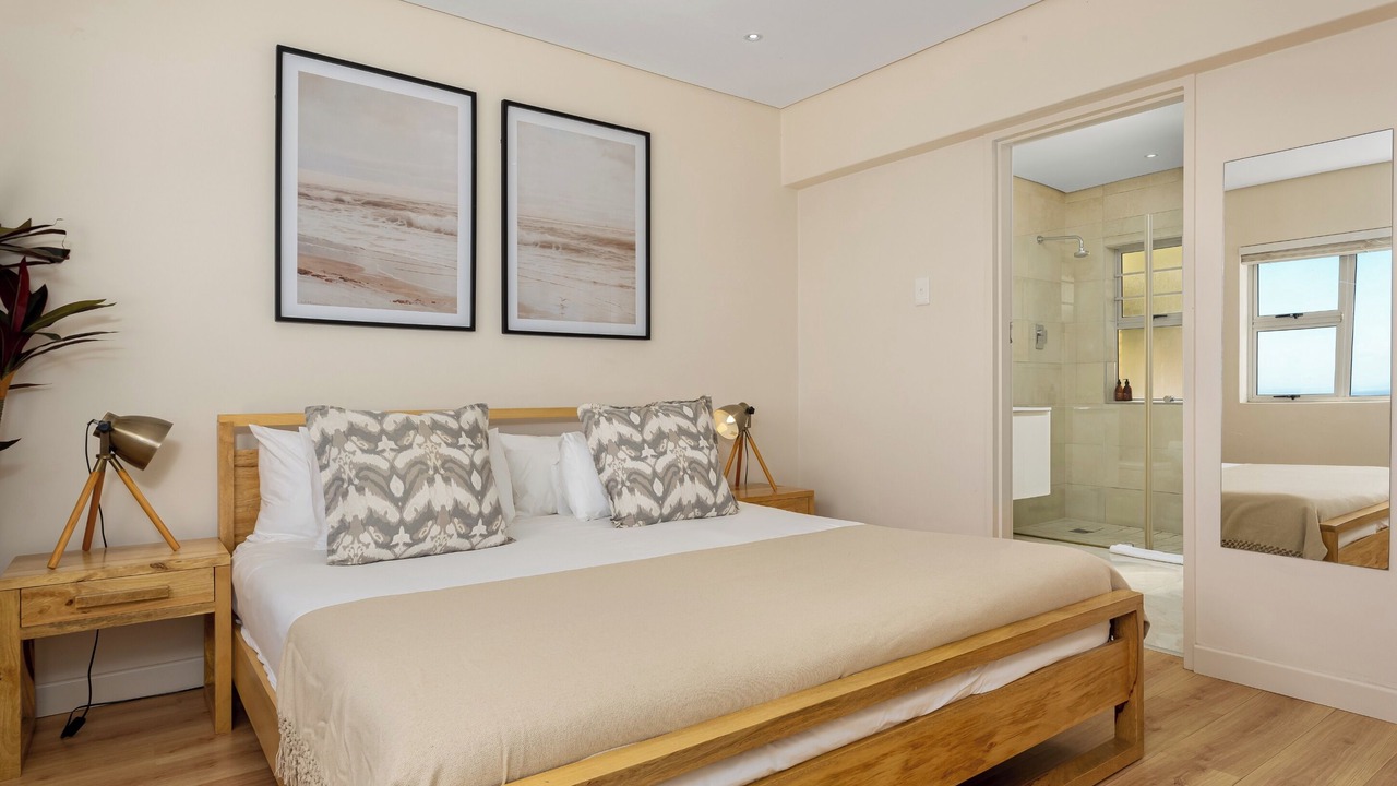 Photo of Bedroom in Three Anchor Bay
