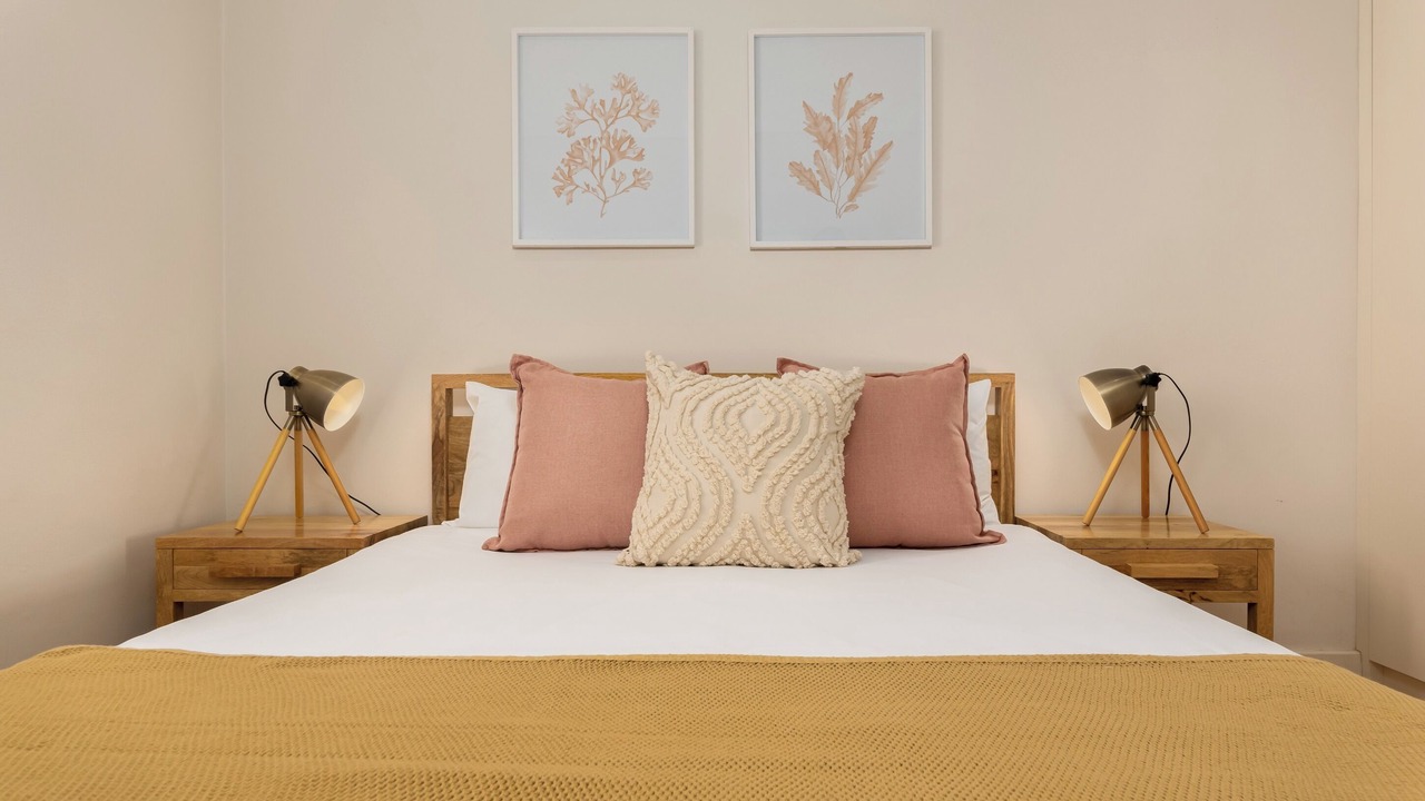 Photo of Bedroom in Three Anchor Bay