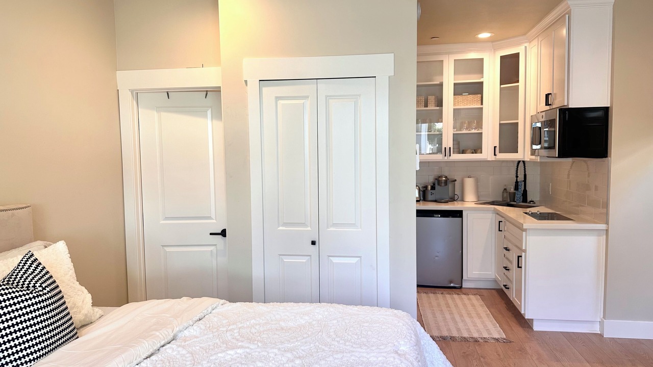 Photo of Bedroom in Midtown Sacramento