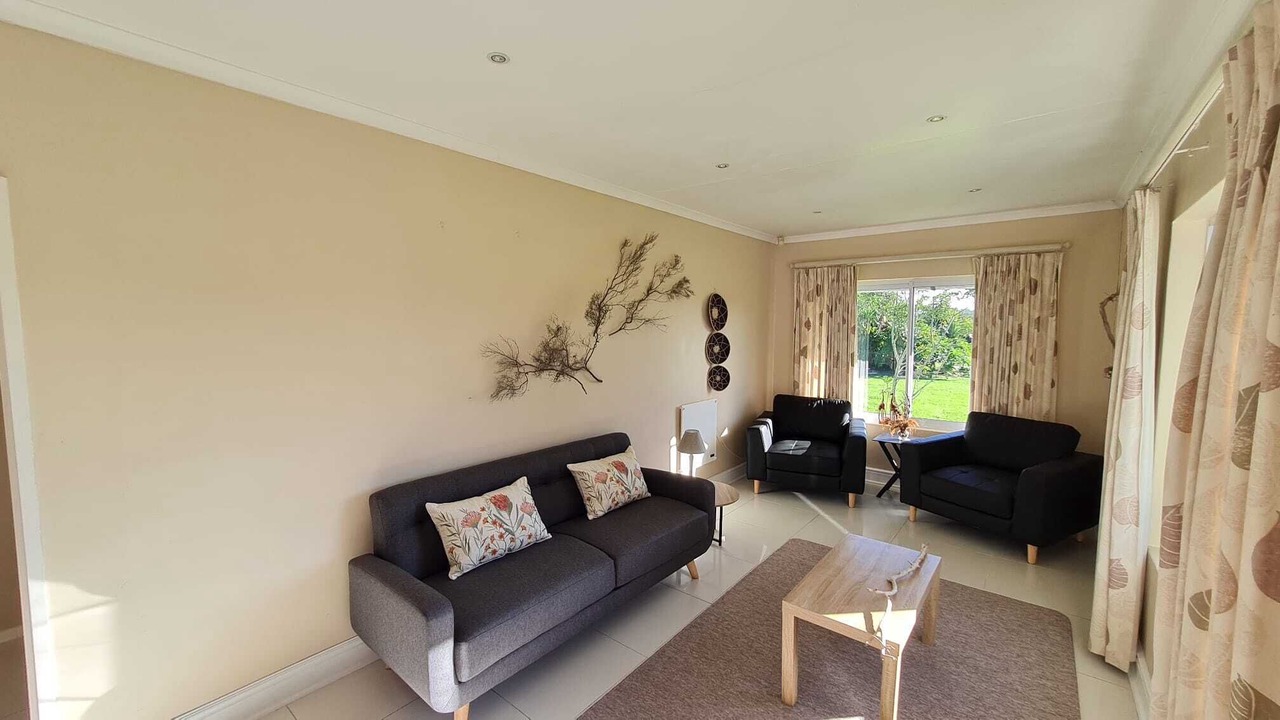 Photo of Livingroom in Port Elizabeth