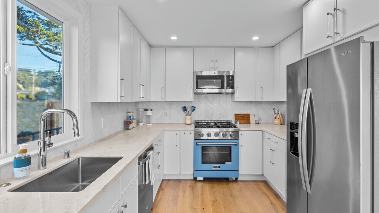 Photo of Kitchen in Linda Mar