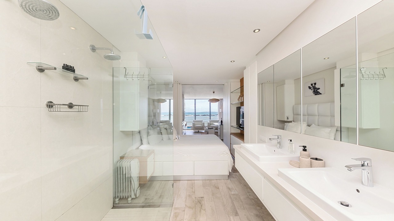 Photo of Bathroom in Bloubergstrand