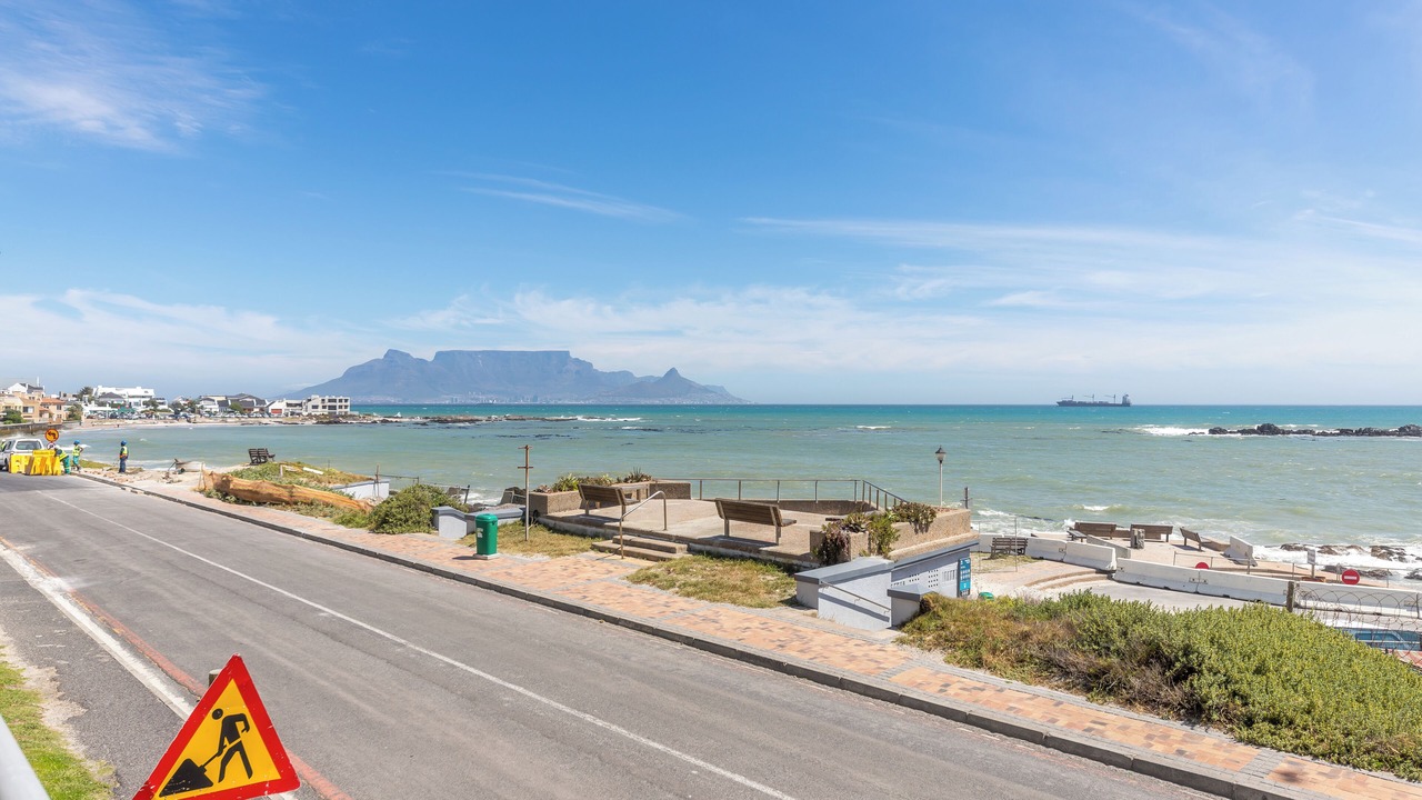 Photo of Others in Bloubergstrand