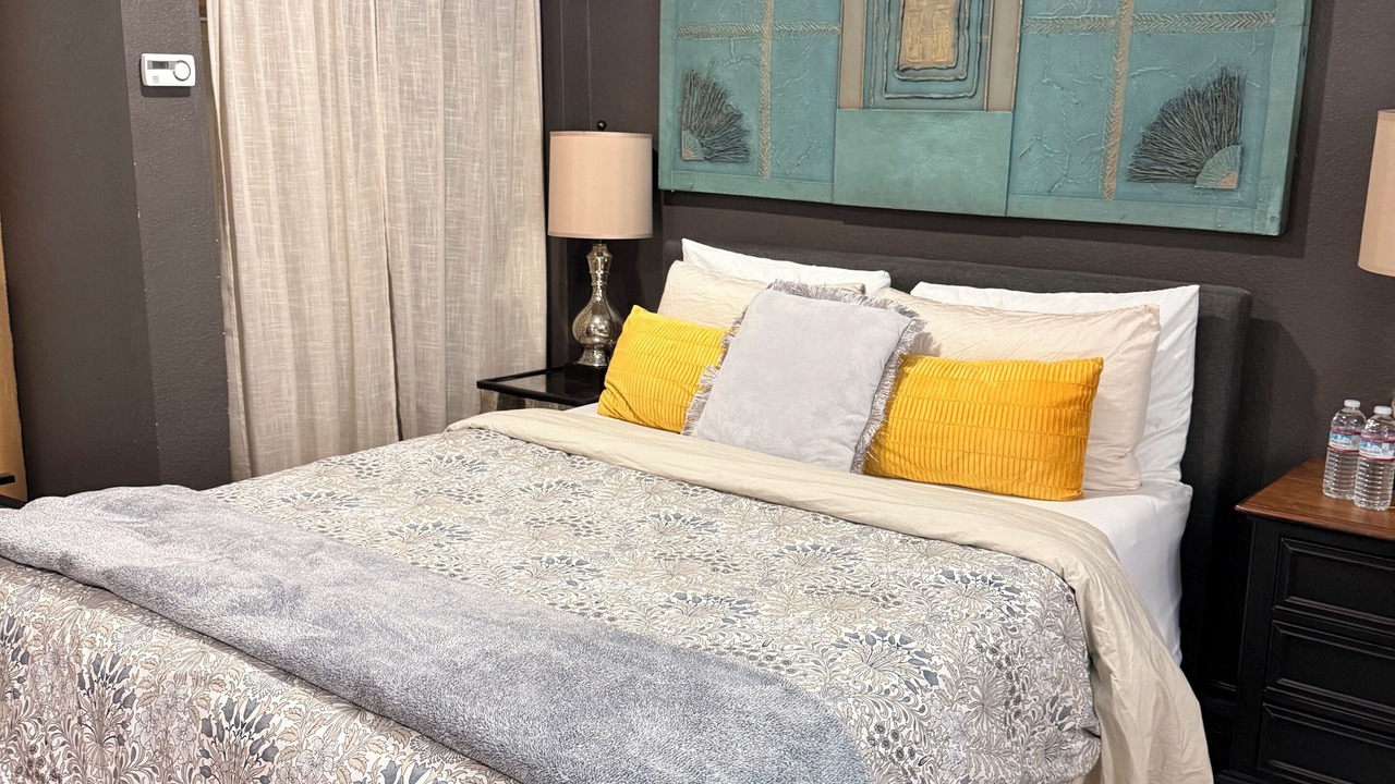 Photo of Bedroom in Willow Glen