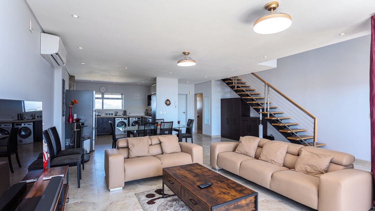 Photo of Livingroom in Century City