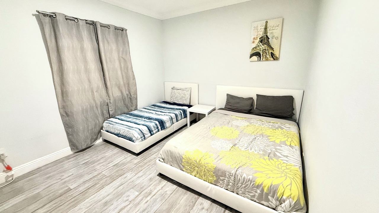 Photo of Bedroom in Burbank