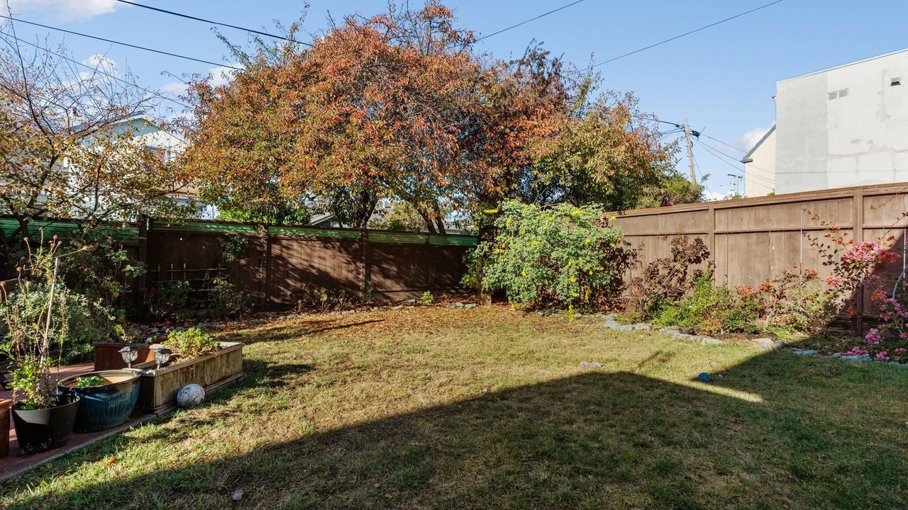 Photo of Outdoor in East Richmond