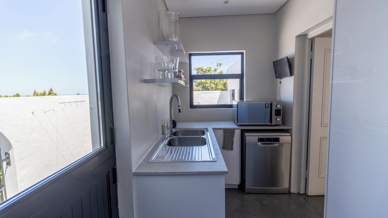 Photo of Kitchen in Somerset West