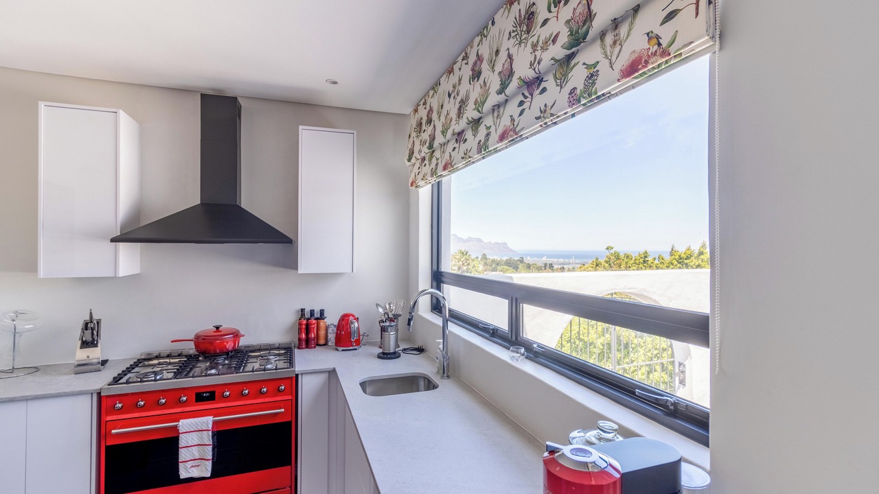 Photo of Kitchen in Somerset West