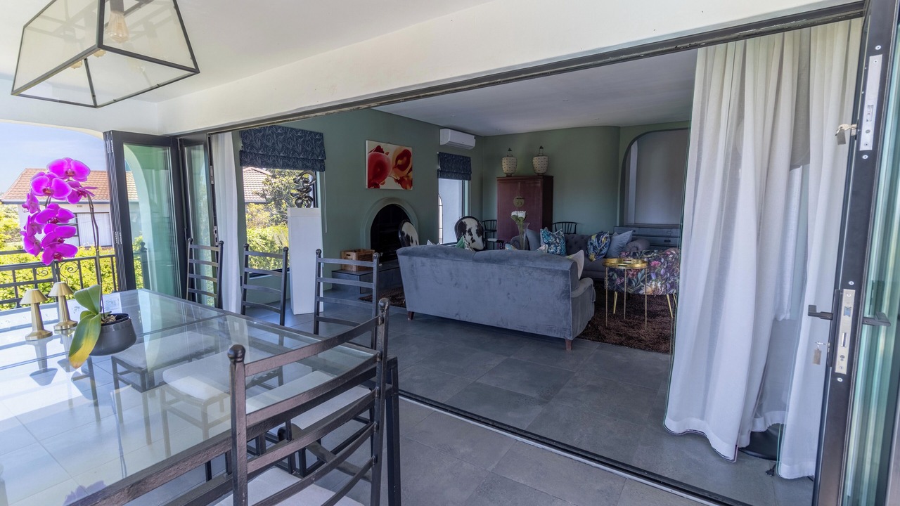 Photo of Livingroom in Somerset West