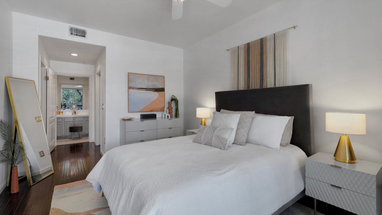 Photo of Bedroom in Downtown San Jose