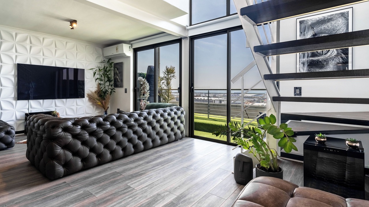 Photo of Livingroom in Salt River