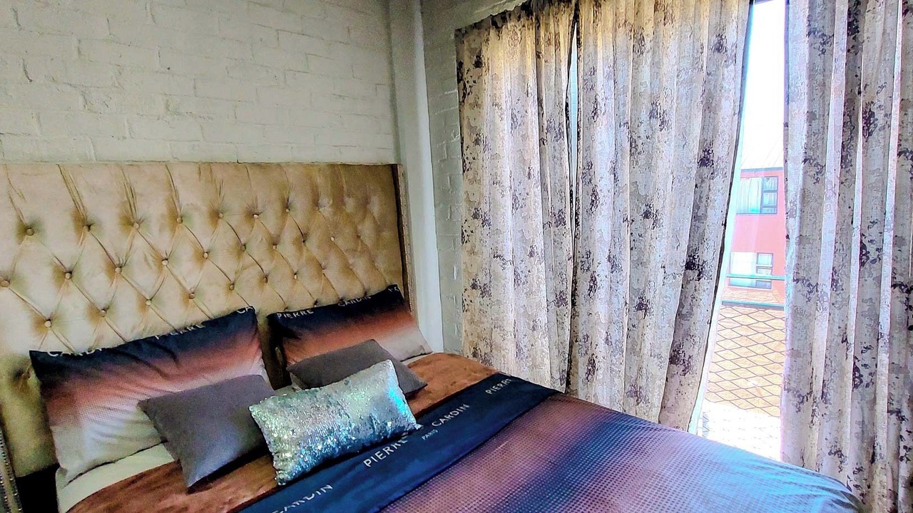 Photo of Bedroom in Downtown Johannesburg