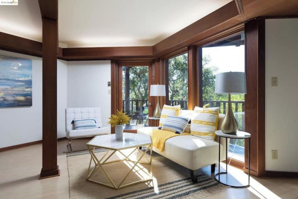 Photo of Livingroom in Berkeley Hills