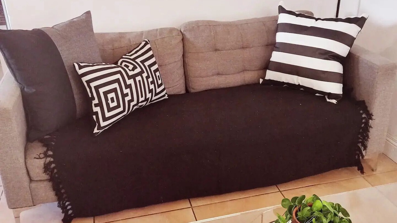 Photo of Livingroom in Douglasdale