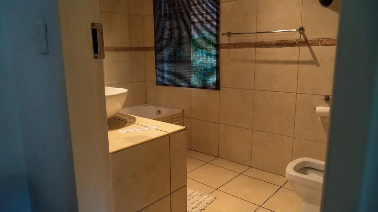 Photo of Bathroom in Douglasdale