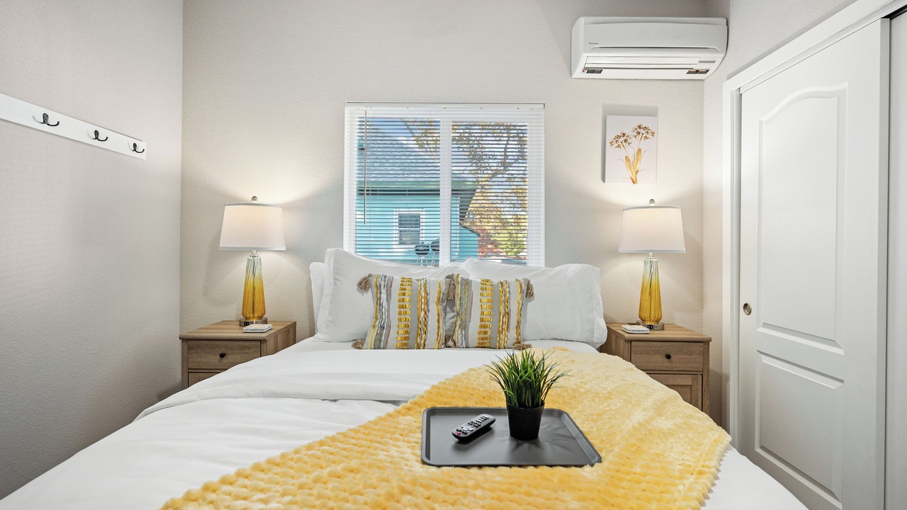 Photo of Bedroom in Boulevard Park